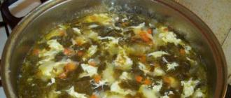 Рецепт: Суп из щавеля - на курином бульоне