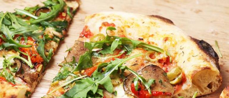 Pitsa nagu koduses pitsabaaris: kõige maitsvamad ja lihtsamad omatehtud pitsa ja selle taigna retseptid koos samm-sammult kirjelduste, fotode ja videotega Mida teha, kui tainas on pitsa jaoks