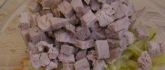 Cum se prepară salata „Riddle” din carne de vită fiartă cu murături