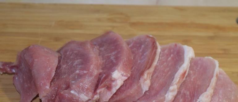 لحم الخنزير المخبوز في الفرن مع البطاطس - وصفات بسيطة ولذيذة