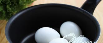 Jajčne jedi: preprosti in okusni recepti s fotografijami preprostih in okusnih jajčnih jedi - video recept