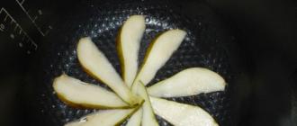 Plăcintă cu jeleu într-un aragaz lent