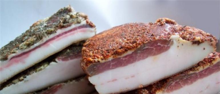 كيفية ملح شحم الخنزير: وصفات محلية الصنع