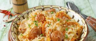Classic meat solyanka recipe with sausage